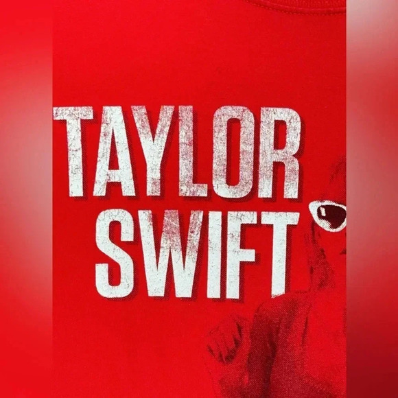2013 Taylor Swift International Red Tour Concert Gildan T-Shirt SM - Picture 9 of 15